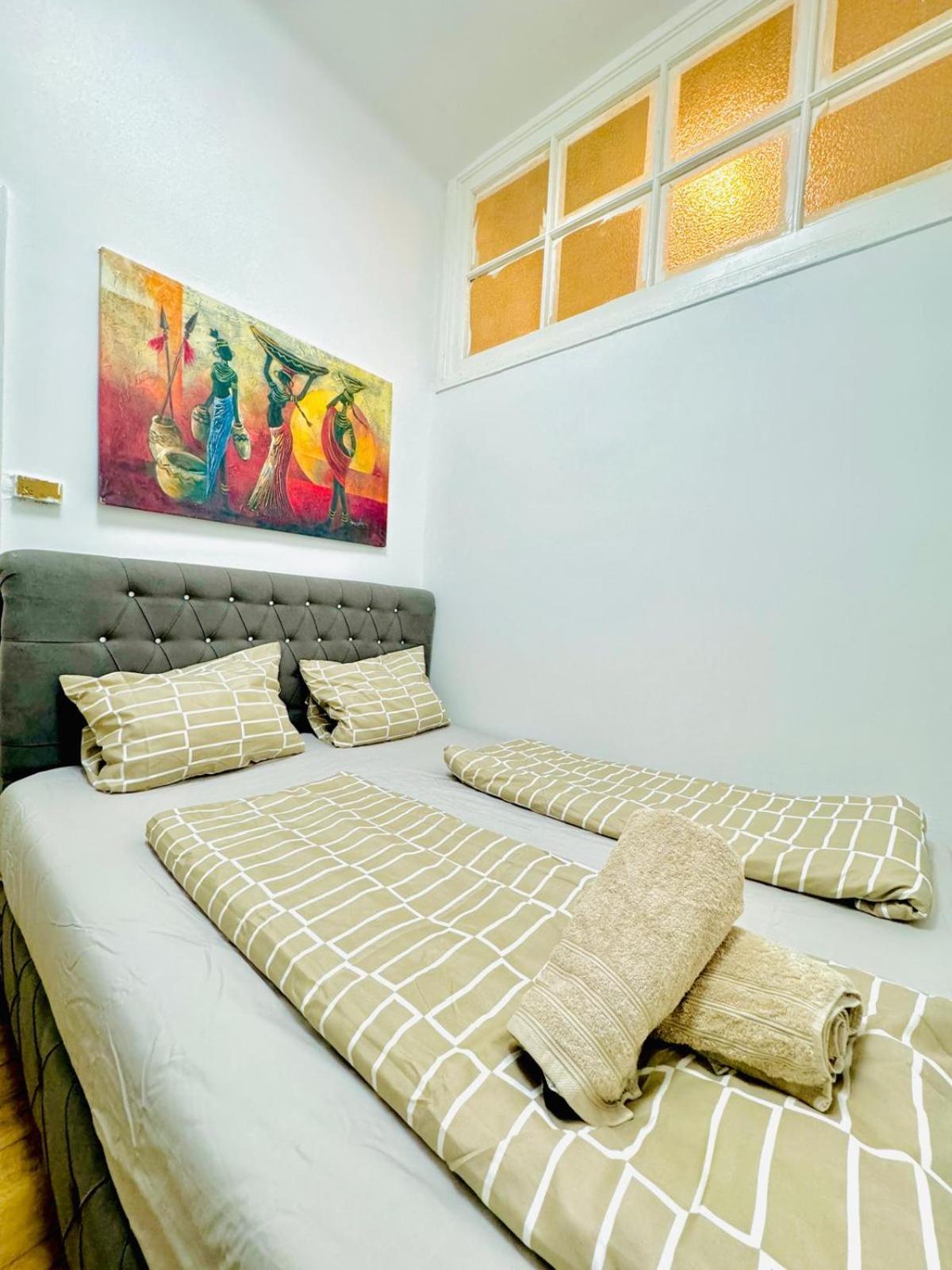 Cozy 9Br Shared Apartment, Only 12Min Walk To Augarten 维也纳 外观 照片